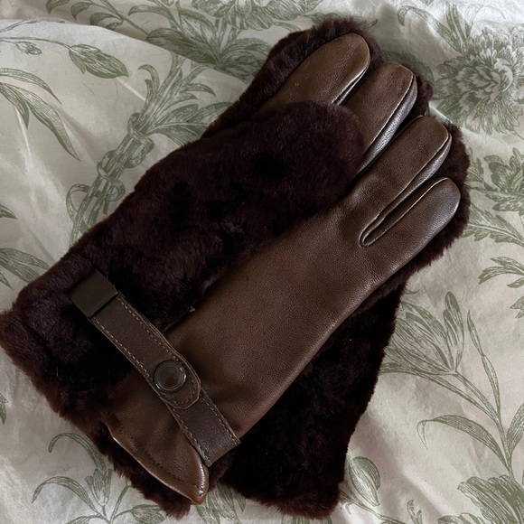 Vintage Leather and Brown Fur Gloves - Picture 2 of 4